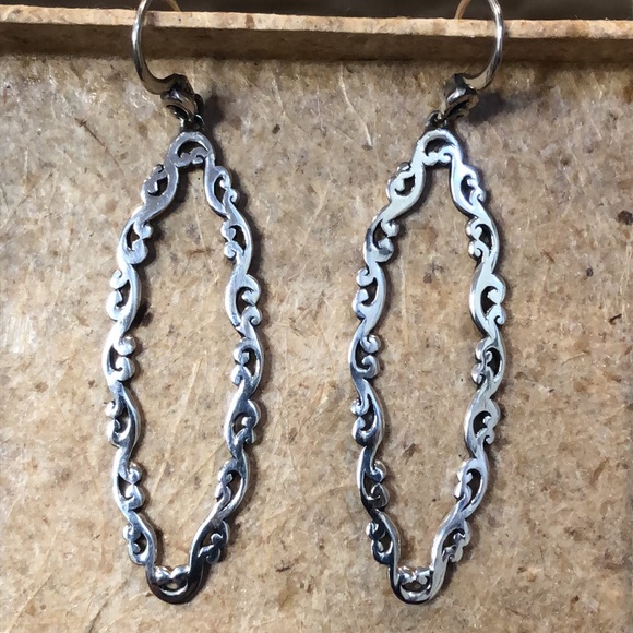 SOLD   LOIS HILL Sterling Silver Long Oval Cut Out Drop Dangle Earrings - Picture 5 of 15